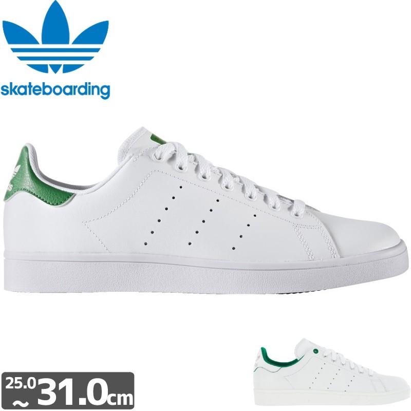 skating in stan smiths