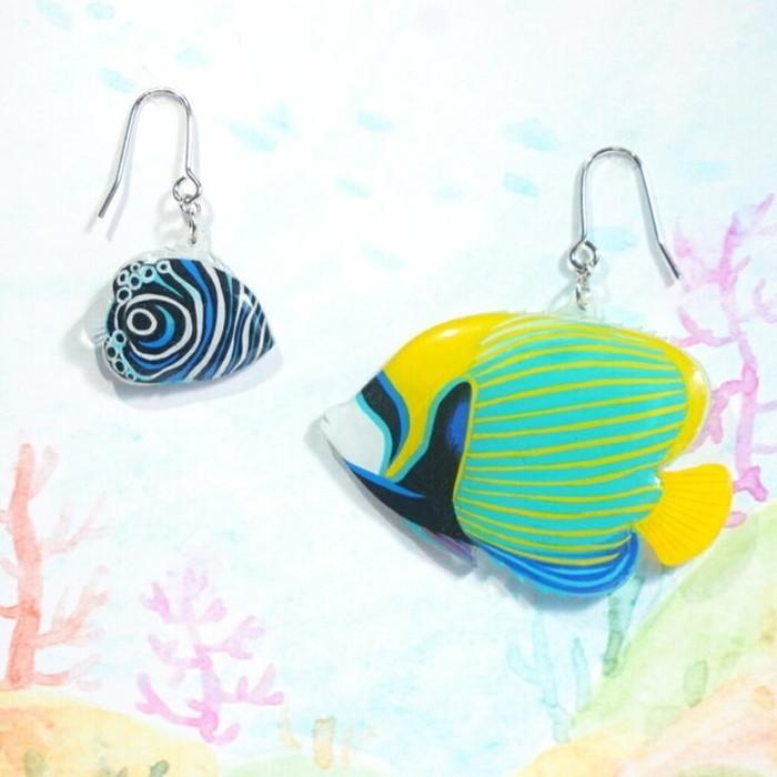 タテジマキンチャクダイ ピアス イヤリング 海の生き物 熱帯魚 魚 かわいい おしゃれ キラキラ ハンドメイド レディース 留め具 Ng029 カイセイ加工 透明屋パク 通販 Yahoo ショッピング