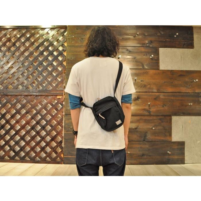 PORTER BEAT ショルダーバッグ ブラック 727-09045 PORTER ポーター ビート ショルダーバッグ 727-09045 吉田カバン
