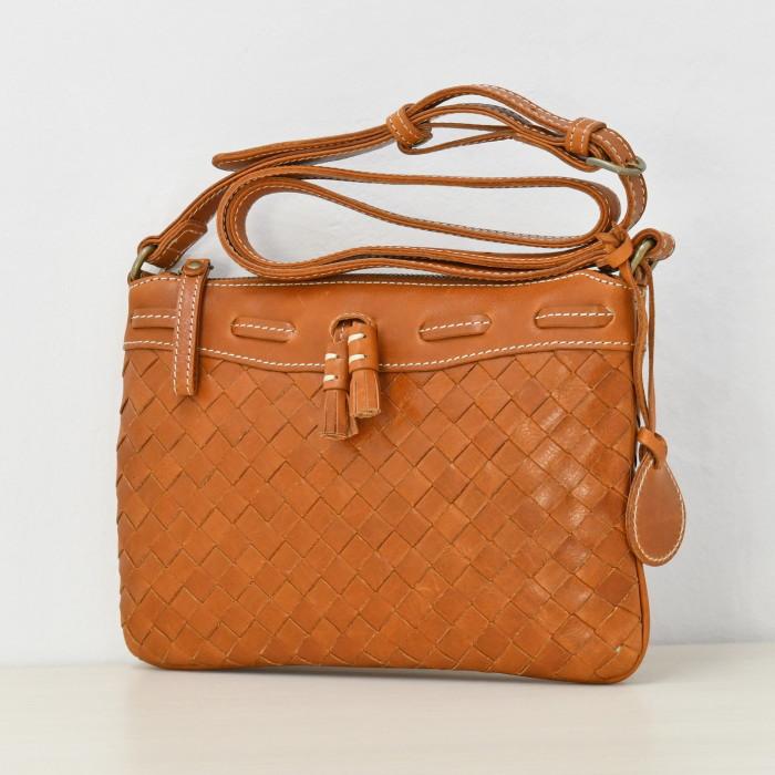 Dakota（ダコタ） ネルソン 薄マチショルダーバッグ 1034134 キャメル