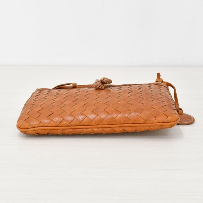 Dakota（ダコタ） ネルソン 薄マチショルダーバッグ 1034134 キャメル