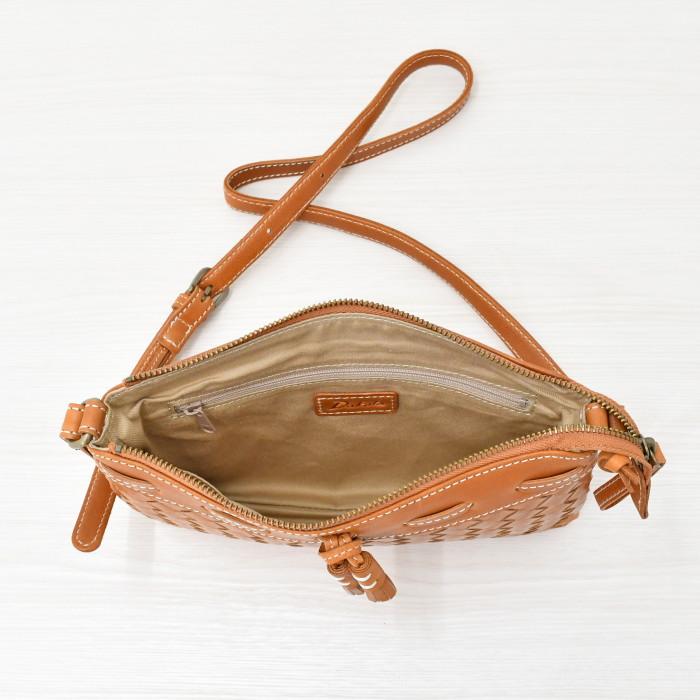 Dakota（ダコタ） ネルソン 薄マチショルダーバッグ 1034134 キャメル