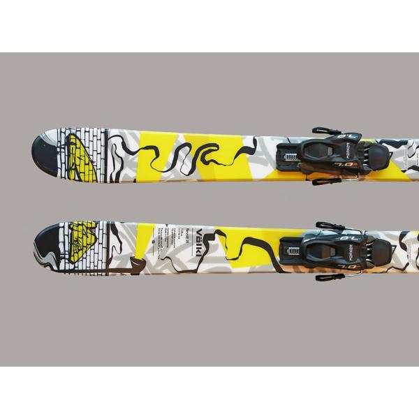 VOLKL フォルクル ジュニア「リボルトJRアーバン138cm」25年 VOLKL フォルクル ジュニア「リボルトJRアーバン138cm」25年