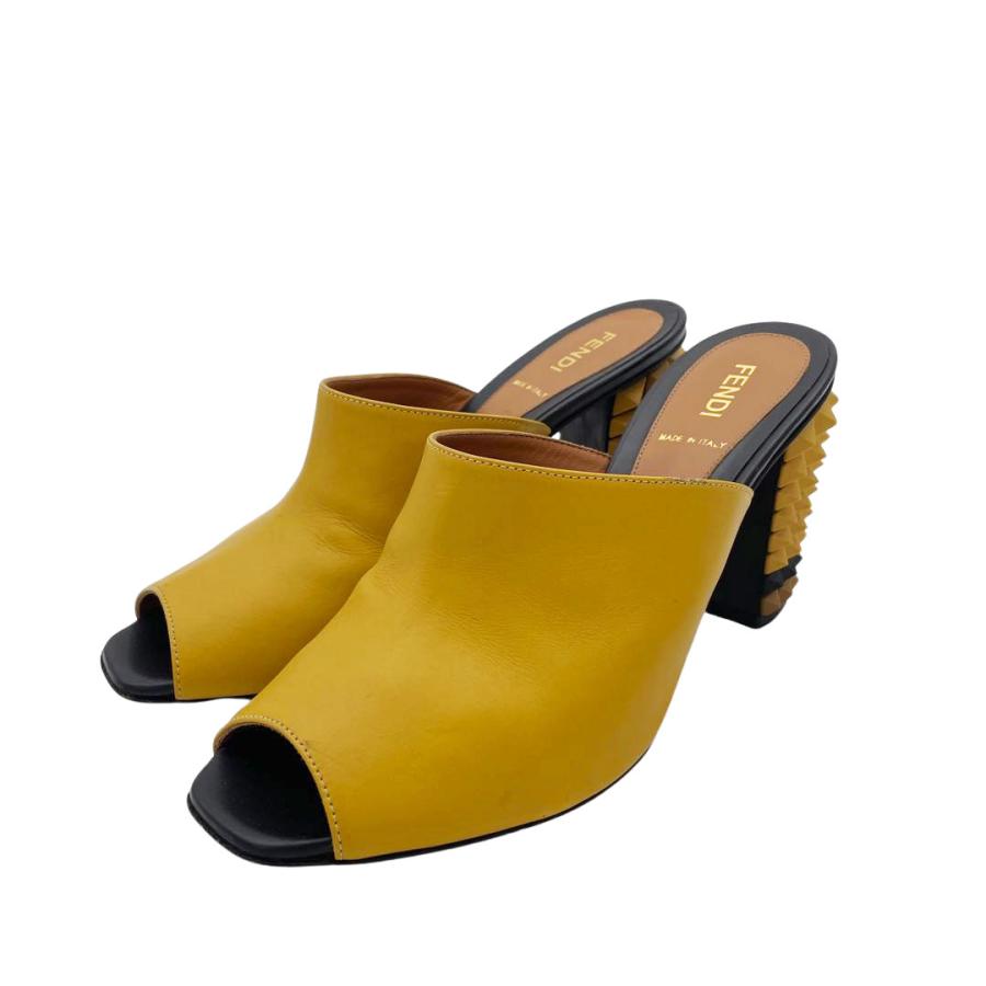 FENDI（フェンディ） オープントゥ サンダル レザー スタッズヒール