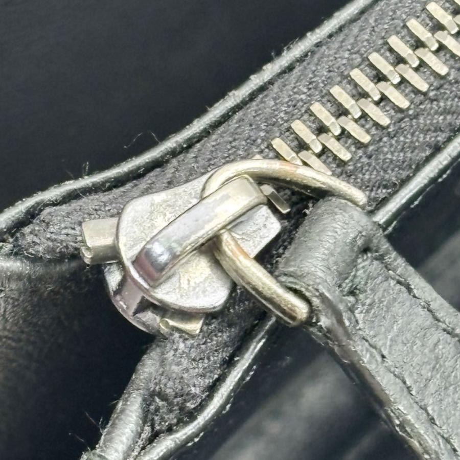 BOTTEGA VENETA（ボッテガ・ヴェネタ） ラウンドファスナー長財布