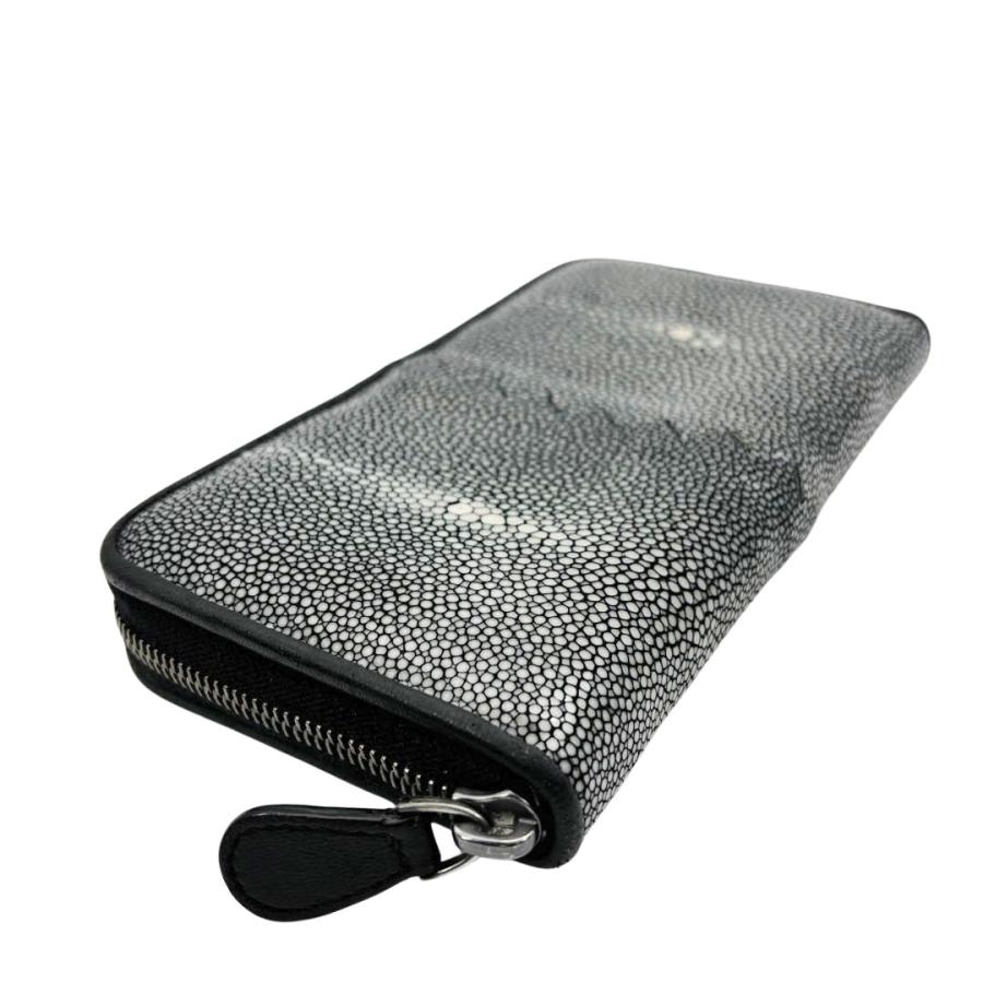 BOTTEGA VENETA（ボッテガ・ヴェネタ） ラウンドファスナー長財布
