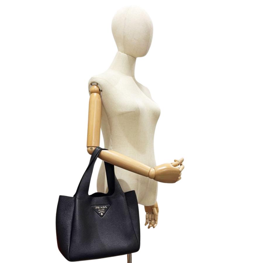 PRADA プラダ ヴィッテロダイノソフトレザー ミディアム トート