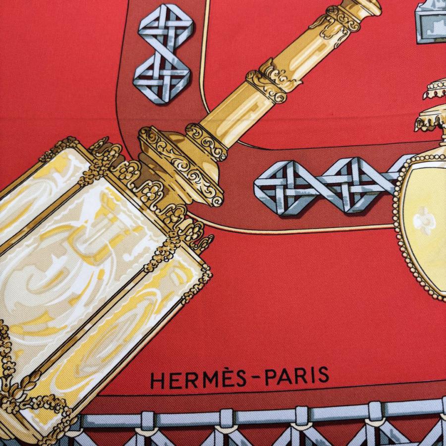 良品HERMES【エルメス】スカーフ FEUX DE ROUTE 馬車のランタン HERMES（エルメス） スカーフ カレ90 『FEUX DE ROUTE(馬車のランタン
