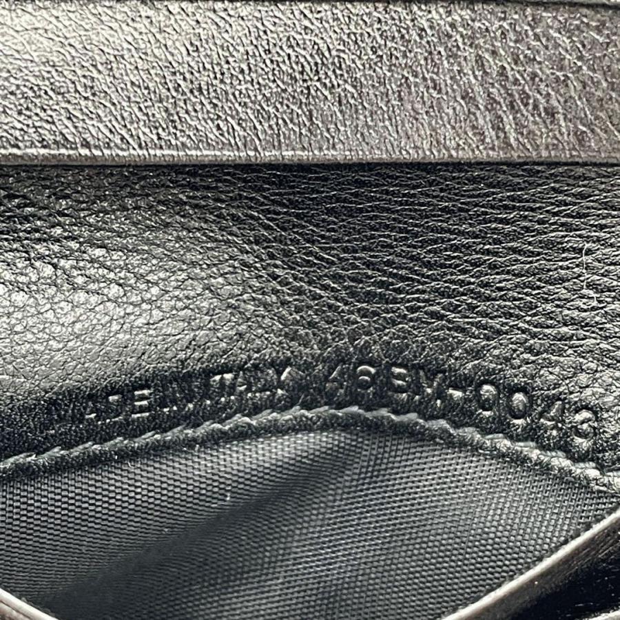 Christian Dior（クリスチャン・ディオール） 二つ折り財布 Diorロゴ