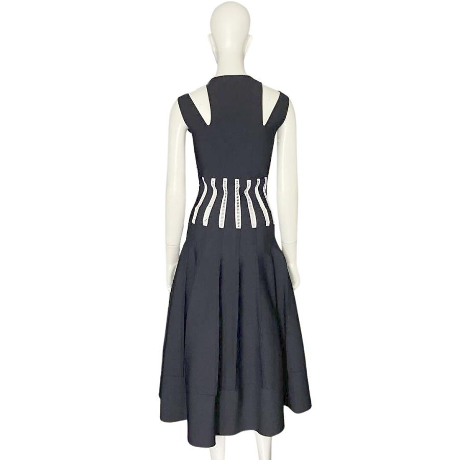 Alexander McQueen ALEXANDER MCQUEEN アレキサンダー