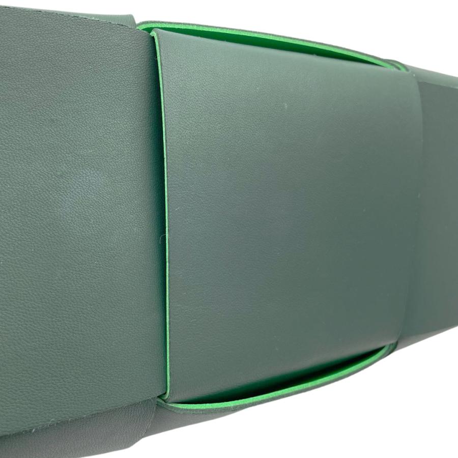 BOTTEGA VENETA（ボッテガ・ヴェネタ） トートバッグ ミディアム