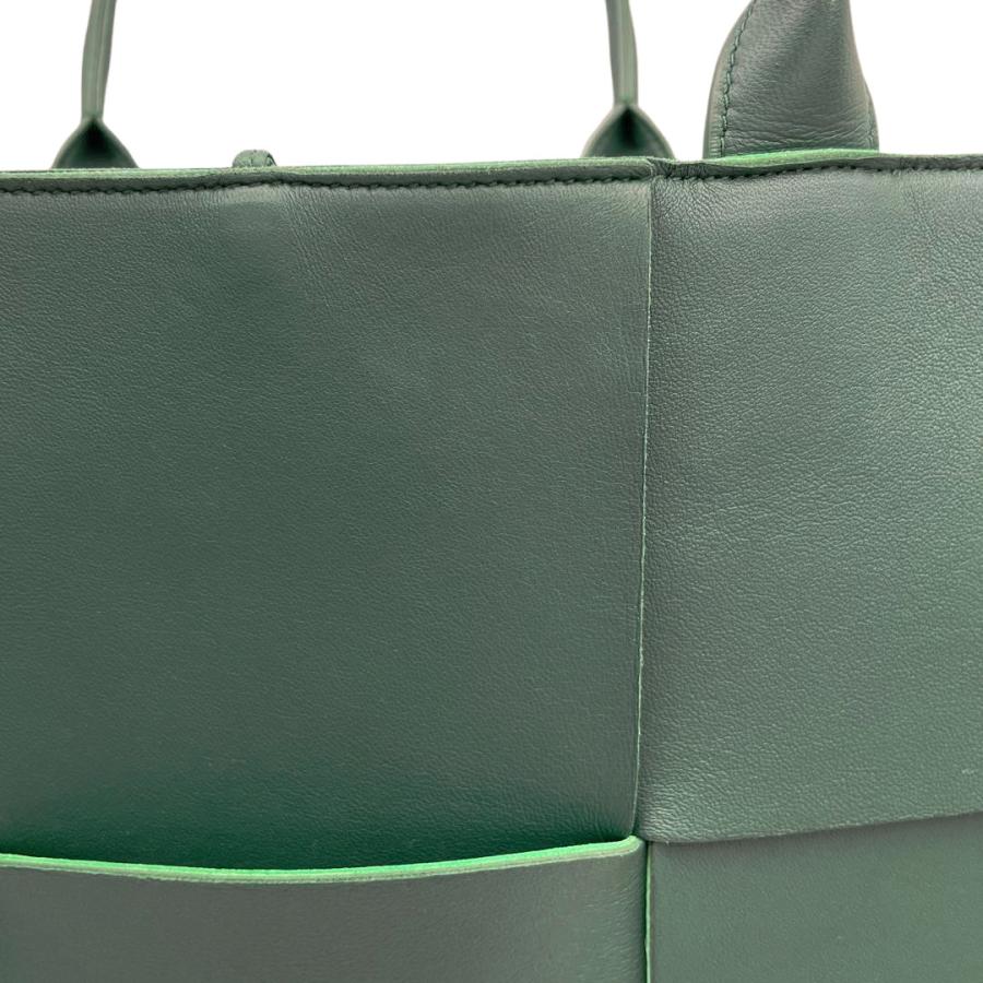 BOTTEGA VENETA ボッテガヴェネタ トートバッグ ミディアム BOTTEGA VENETA ボッテガヴェネタ トートバッグ ミディアム