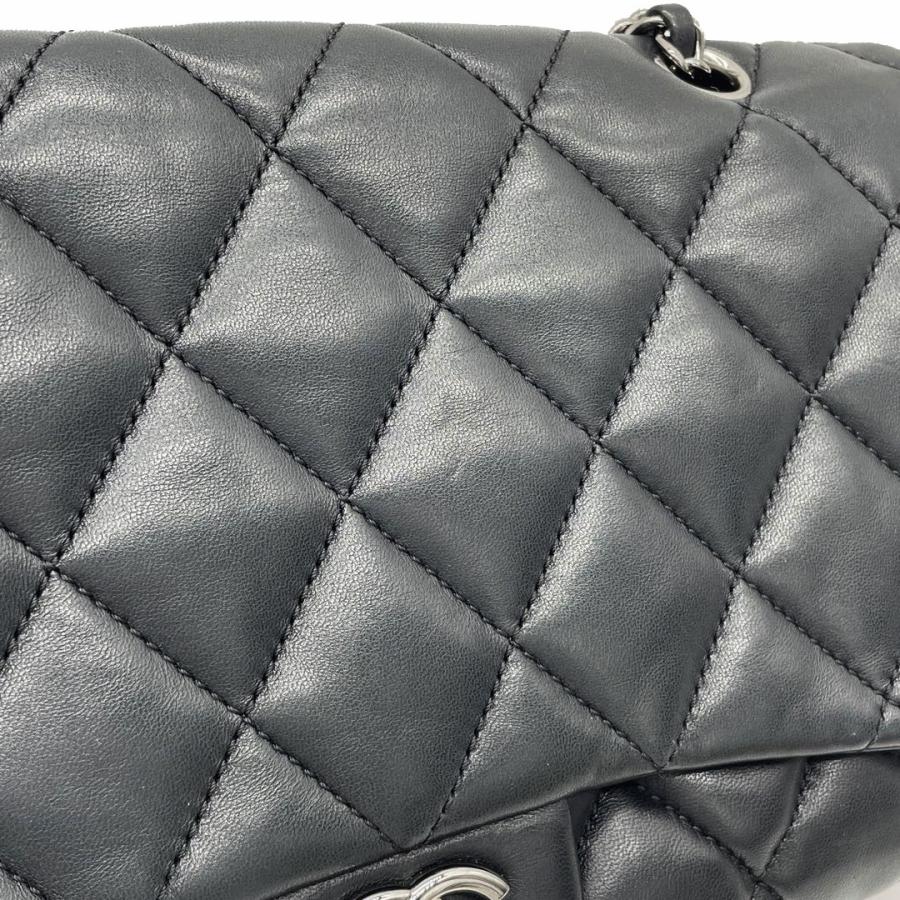 CHANEL シャネル マトラッセ28 ダブルチェーンショルダーバッグ CHANEL シャネル マトラッセ28 ダブルチェーンショルダーバッグ