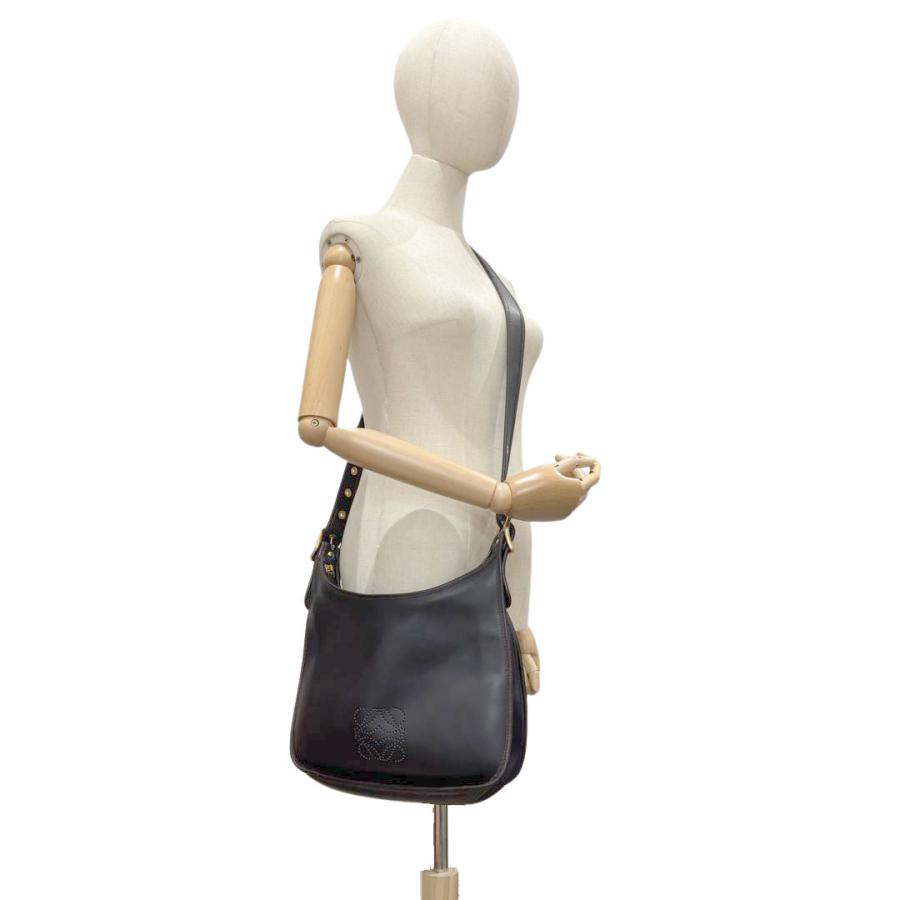 LOEWE（ロエベ） 斜め掛け ショルダーバッグ アナグラム パンチング 