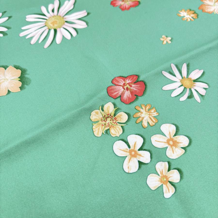 HERMES（エルメス） スカーフ カレ90 『FLOWER POWER(フラワー