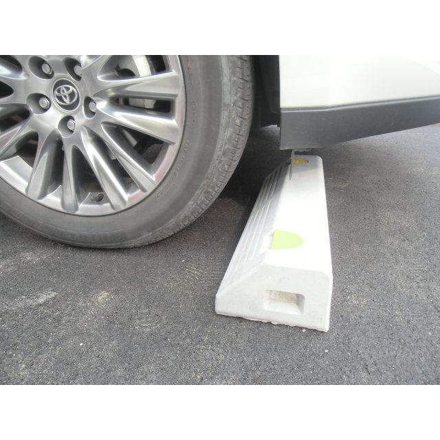 パーキングブロック（ほぼ新品） 車止め】パーキングブロック NSP-120B