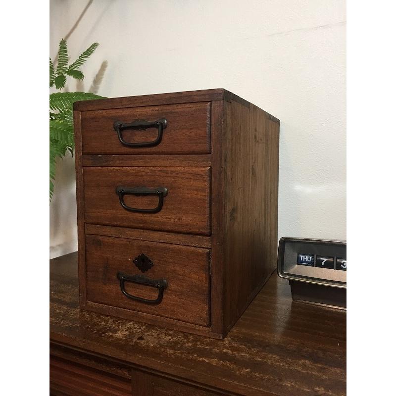 古道具　古家具　小引き出し　木製　昭和　昭和レトロ　アンティーク 古家具・古道具・木製・小引き出し・昭和レトロ家具・7段 | 旅