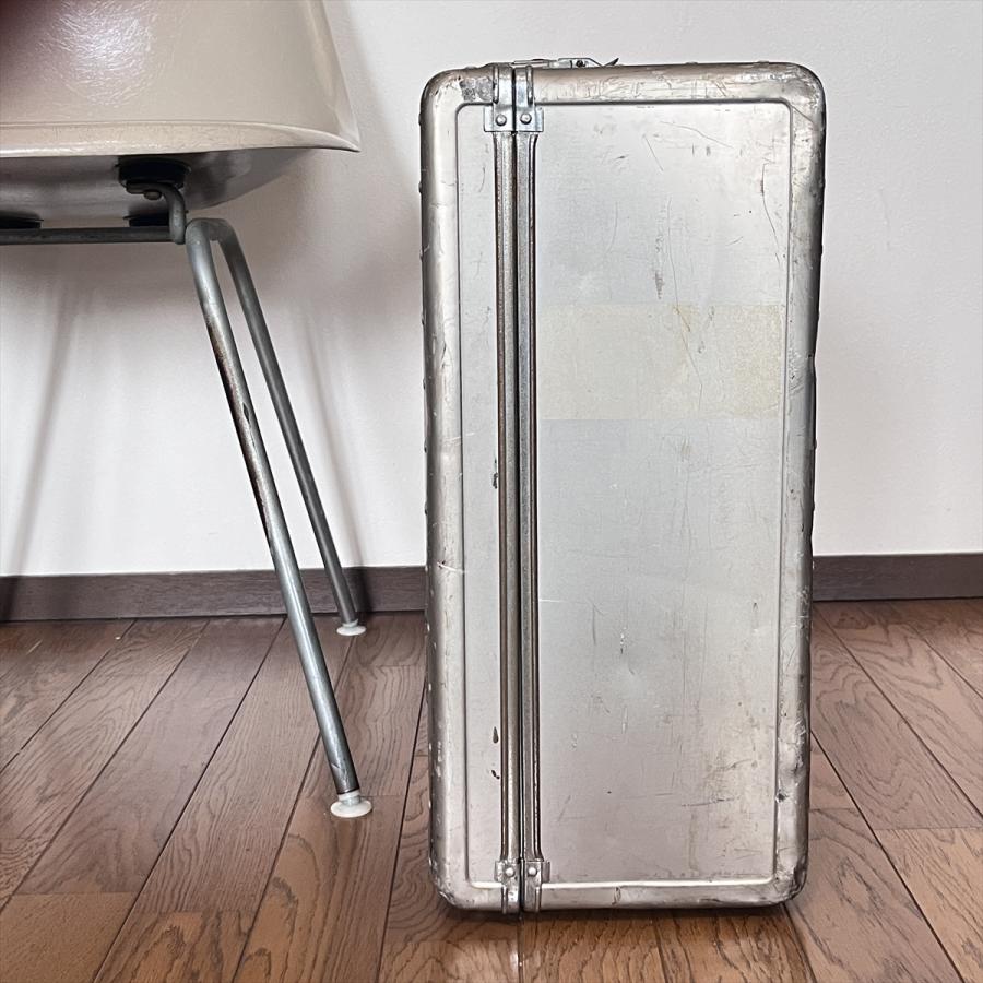 ヴィンテージ 昭和レトロ アルミトランク スーツケース カギ無 : SK
