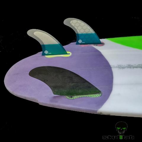 skulllab スカルラボサーフボード アシンメトリー グーフィースタンス用 6'00"x19 5/16x2 5/16” PU FCS2プラグ 国産 工場直販特価 |  | 03