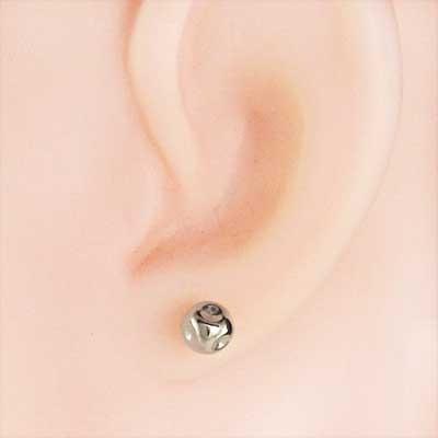 5mm プラチナ900 シンプル サイコロピアス ピアスの画像