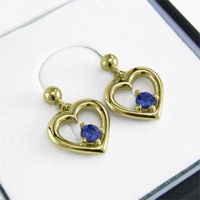 サファイア(青) ピアス k18イエローゴールド 一粒石 9月誕生石 ハートの画像