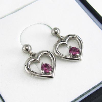 プラチナ900 ジュエリーピアス 一粒石 7月の誕生石 ルビー ハートの画像