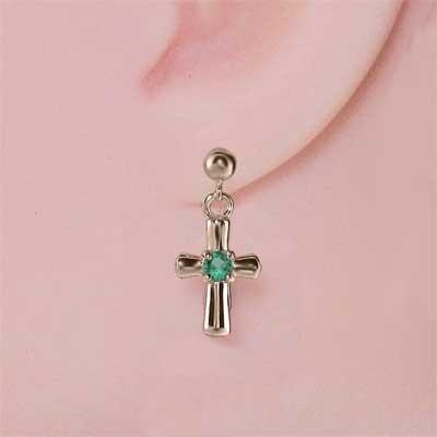 エメラルド 5月の誕生石 ジュエリーピアス 一粒石 クロス 18金ピンクゴールドの画像