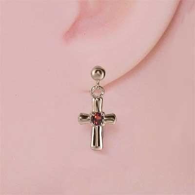 一粒石 k18ピンクゴールド ガーネット 1月誕生石 ピアス クロスの画像