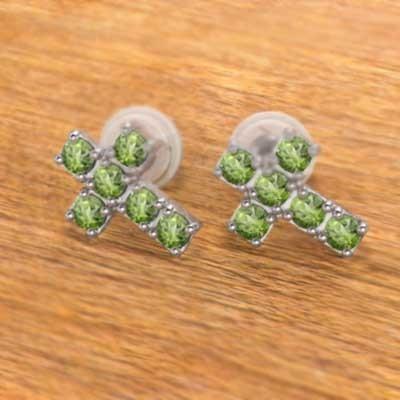 ジュエリーピアス プラチナ900 8月誕生石 ペリドット クロスの画像