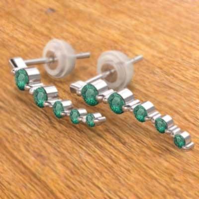 5月誕生石 ジュエリーピアス エメラルド ファイブストーン プラチナ900の画像