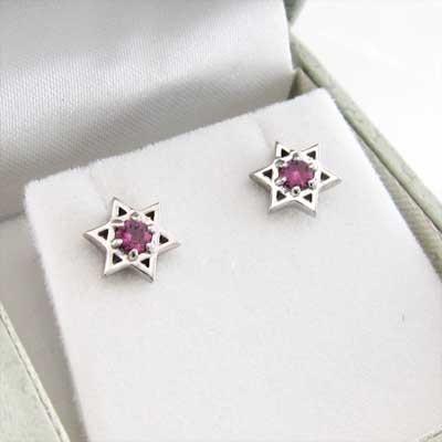 プラチナ900 ジュエリーピアス ルビー 六芒星 7月の誕生石 スター 一粒石の画像