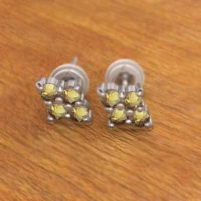 ピアス k18ホワイトゴールド シトリン(黄水晶) 11月の誕生石の画像