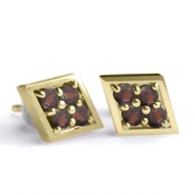 ガーネット 18金イエローゴールド ジュエリーピアス 1月の誕生石の画像