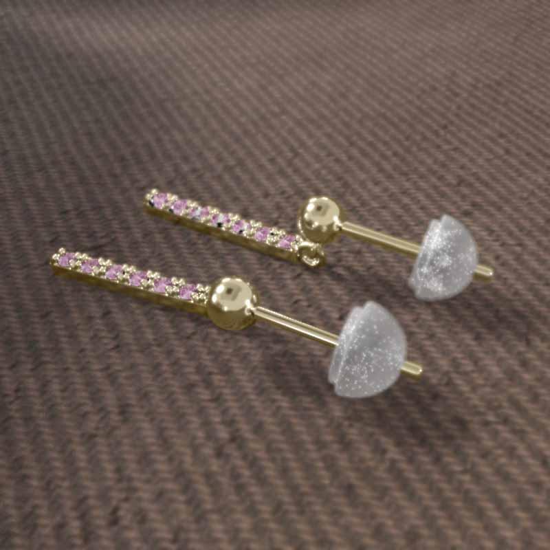 9月の誕生石 ピンクサファイア k18イエローゴールド プレート ジュエリーピアス 大サイズの画像