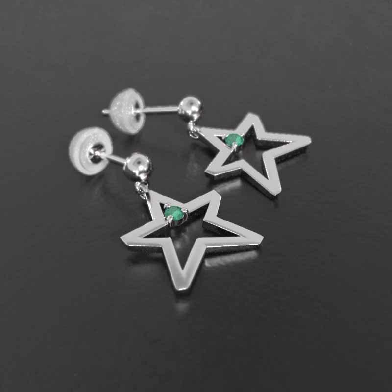 中サイズ 5月の誕生石 一粒石 エメラルド プラチナ900 ピアス スターの画像