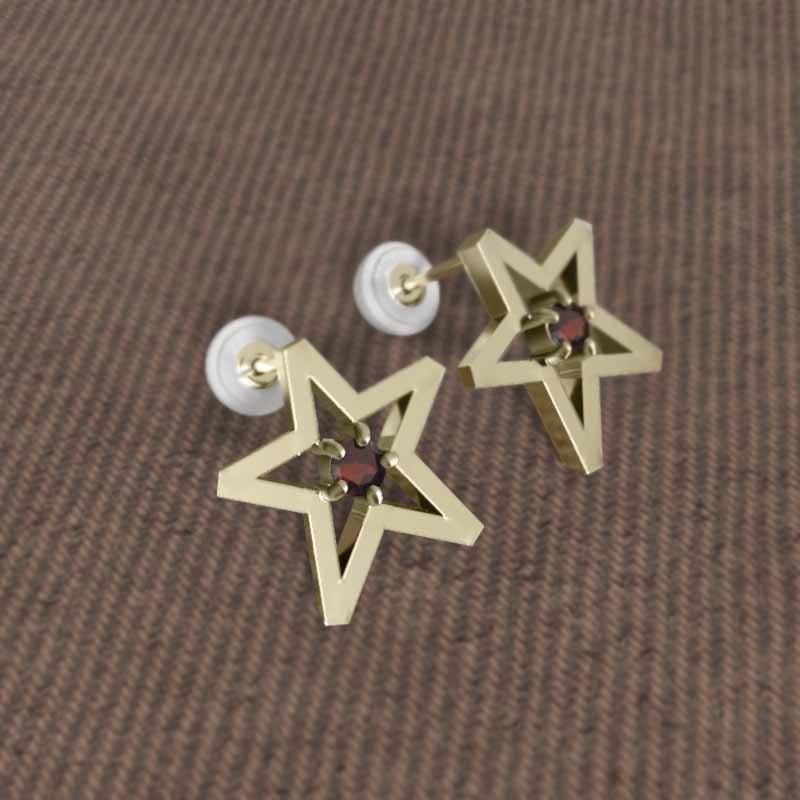 一粒石 スター ジュエリーピアス 中サイズ ガーネット 18金イエローゴールド 1月誕生石の画像