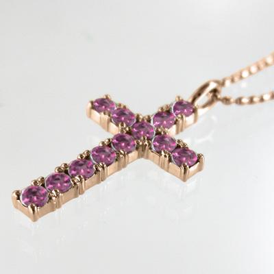 ペンダントトップとネックレス 7月誕生石 k10ピンクゴールド クロス ルビーの画像