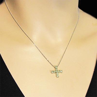 ペリドット ペンダントトップとネックレス 8月誕生石 クロス 白金（プラチナ）900の画像