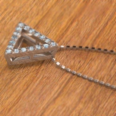 アクアマリン 3月誕生石 k18ピンクゴールド ペンダントネックレスの画像