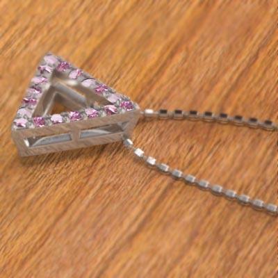 Pt900 ペンダントトップとネックレス 10月誕生石 ピンクトルマリンの画像
