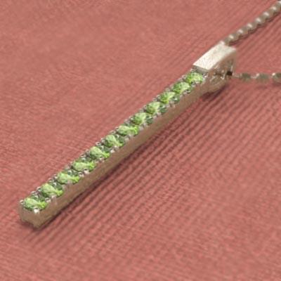イエローゴールドk10 8月の誕生石 大サイズ プレート ペリドット ペンダントネックレスの画像