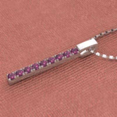 プラチナ900 ペンダントトップとネックレス 7月誕生石 ルビー プレート 中サイズの画像