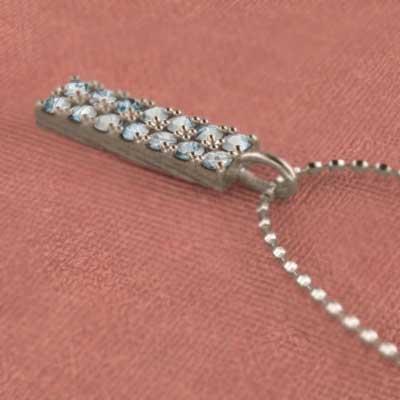 k10ピンクゴールド 3月誕生石 プレート ペンダントネックレス アクアマリンの画像