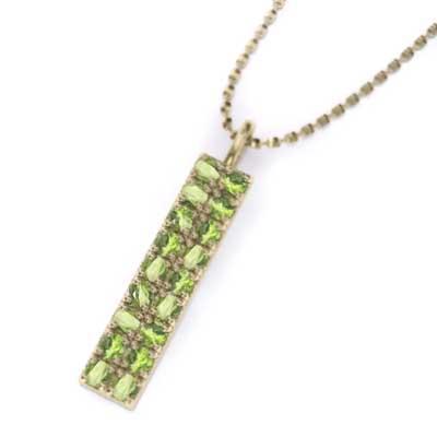 k10イエローゴールド ペンダントトップとネックレス 8月誕生石 プレート ペリドットの画像