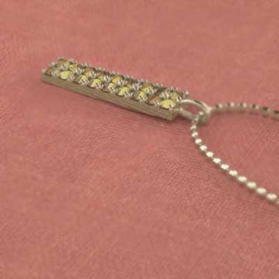 k10 プレート 11月の誕生石 ペンダントトップとネックレス シトリンの画像