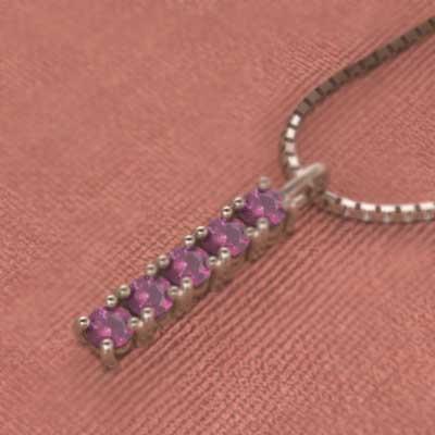 ペンダントトップとネックレス 7月誕生石 ルビー ピンクゴールドk18 ファイブストーンの画像