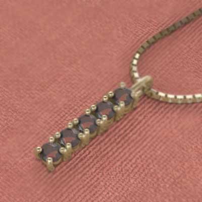 ファイブストーン ガーネット ペンダントネックレス 1月の誕生石 K18の画像