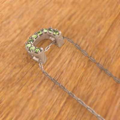 ペリドット 8月の誕生石 中サイズ k18ピンクゴールド ペンダントネックレス 馬蹄の画像