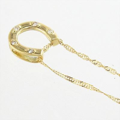 約0.03カラット ペンダントネックレス k18イエローゴールド ダイアモンド 馬蹄 4月誕生石 ファイブストーンの画像
