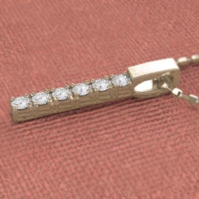 小サイズ k10イエローゴールド 約0.12カラット ペンダント プレート 4月誕生石 天然ダイヤの画像